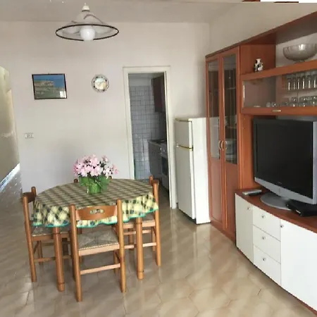 Apartment Marina Novaglie - 300m Mare
